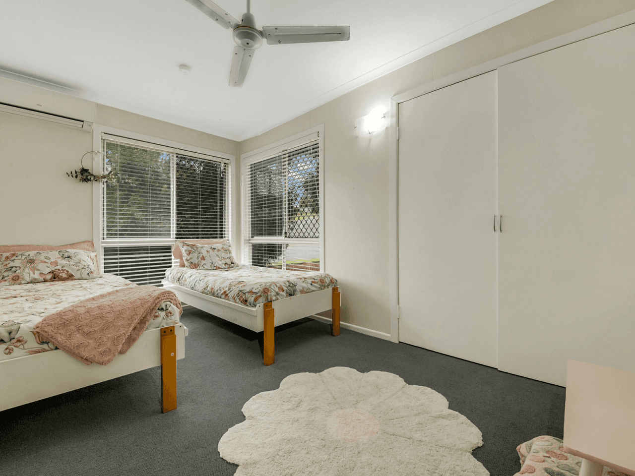 13 Hayes Avenue, BOYNE ISLAND, QLD 4680