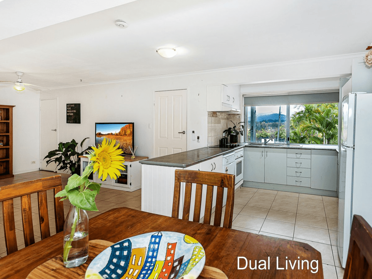 7 Orbit Court, MUDGEERABA, QLD 4213