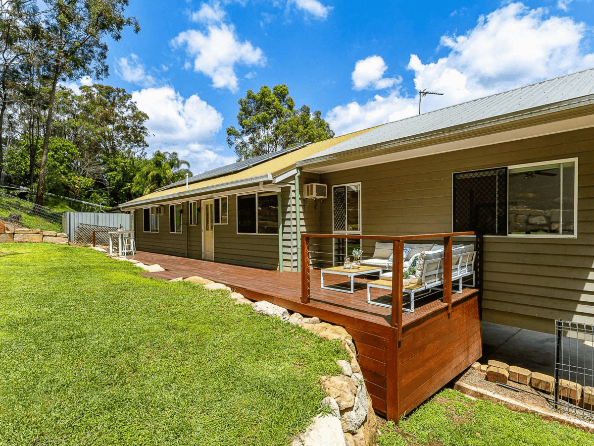 7 Orbit Court, MUDGEERABA, QLD 4213