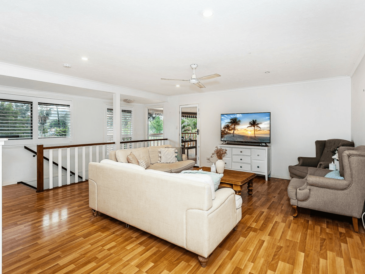 7 Orbit Court, MUDGEERABA, QLD 4213