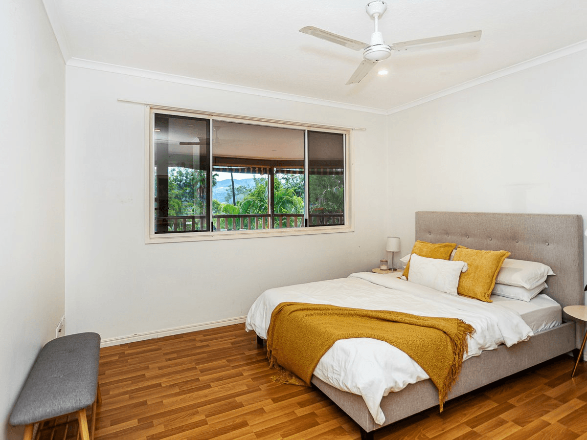 7 Orbit Court, MUDGEERABA, QLD 4213