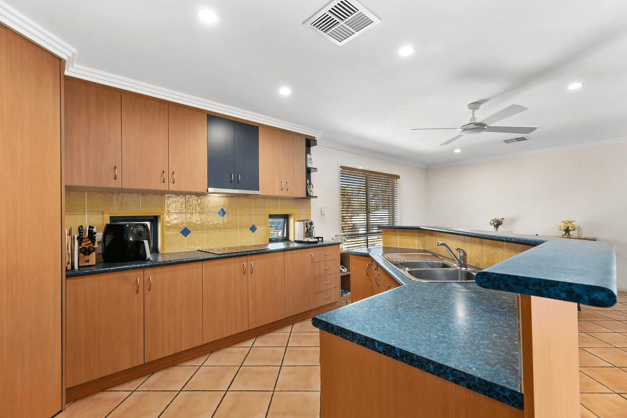 1 Bickle Court, TEWANTIN, QLD 4565