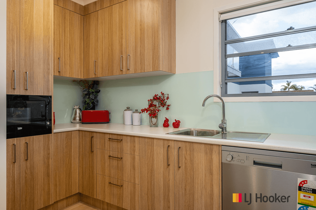 32/17-21 Wharf Road, NORTH BATEMANS BAY, NSW 2536