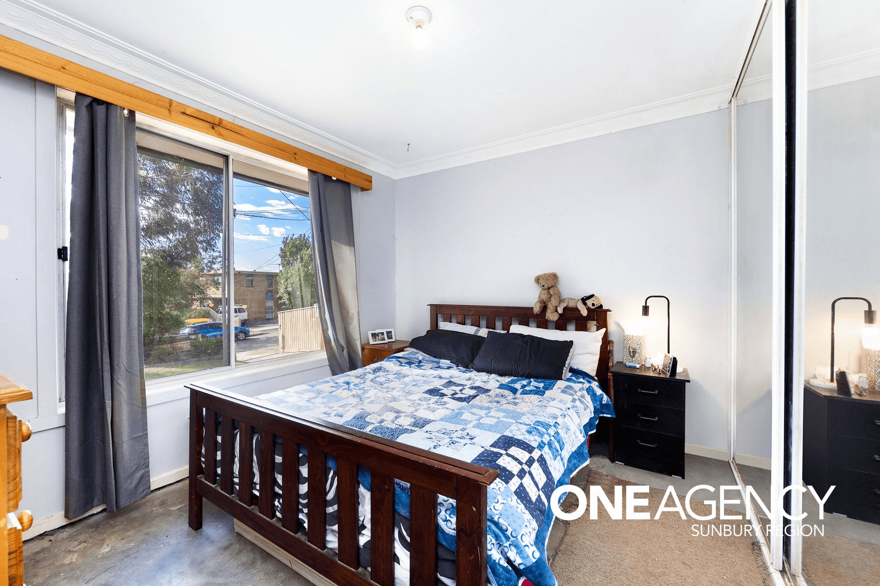 14 Sturt Street, SUNBURY, VIC 3429