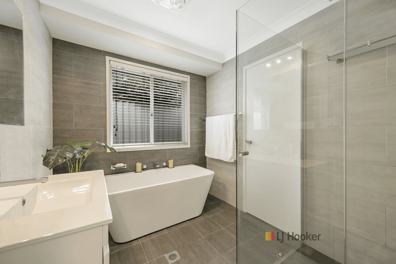 14 Tarwhine Avenue, CHAIN VALLEY BAY, NSW 2259