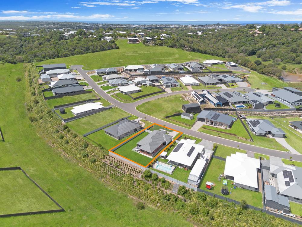 12 Rosemary Court, NIKENBAH, QLD 4655