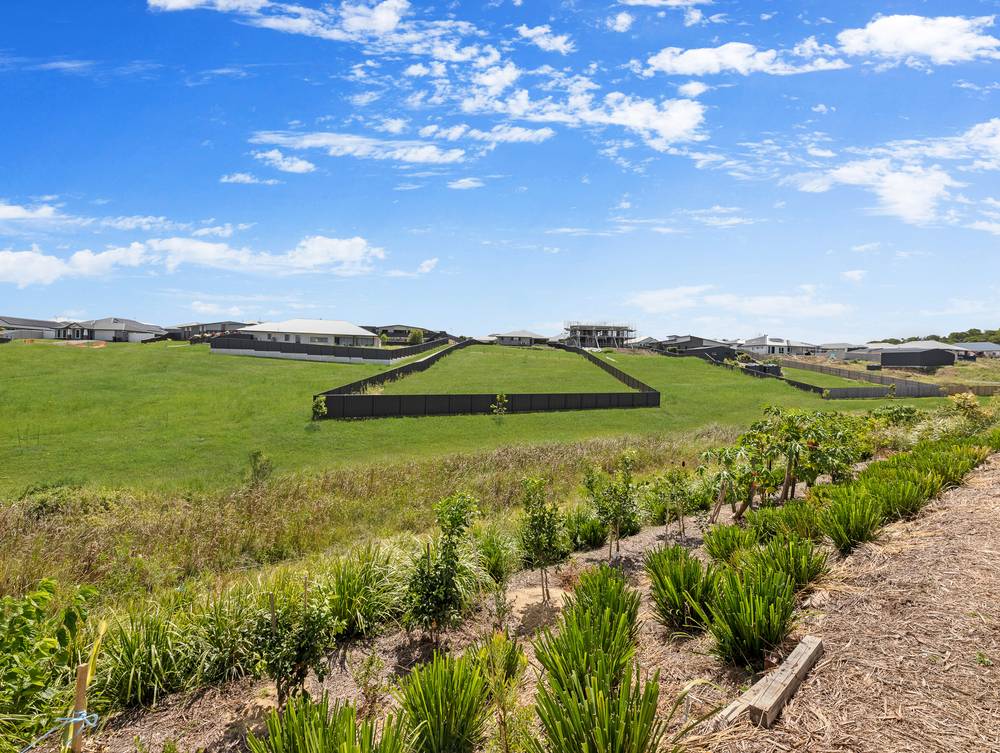 12 Rosemary Court, NIKENBAH, QLD 4655