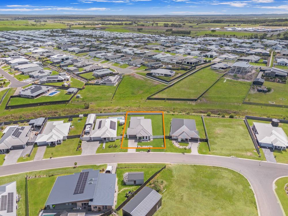 12 Rosemary Court, NIKENBAH, QLD 4655