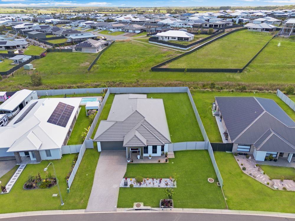12 Rosemary Court, NIKENBAH, QLD 4655