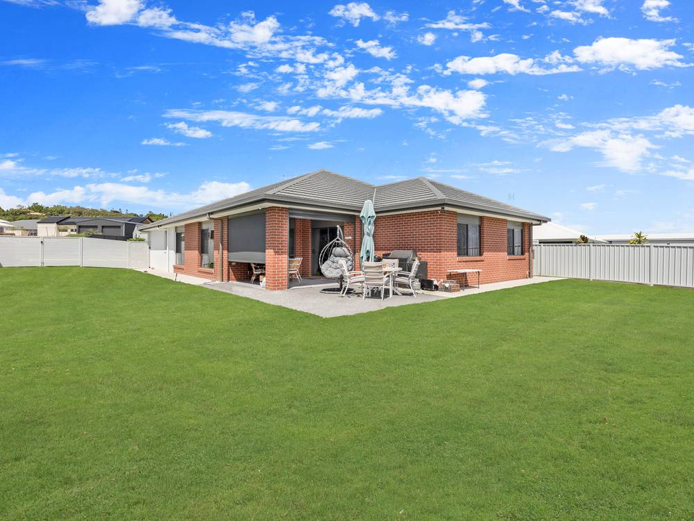 12 Rosemary Court, NIKENBAH, QLD 4655
