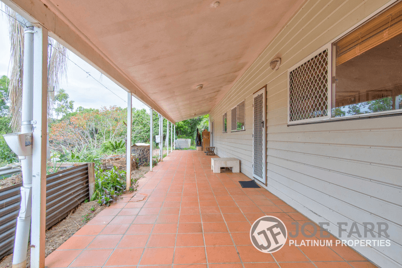 28 TOULA COURT, ADVANCETOWN, QLD 4211