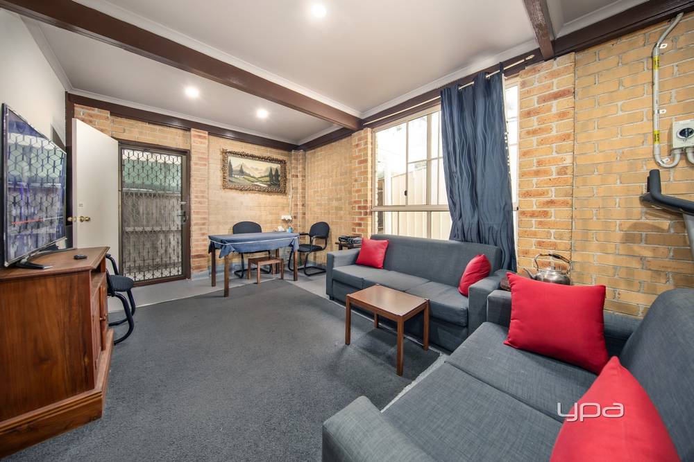 2/53 Dundee Way, Sydenham, VIC 3037