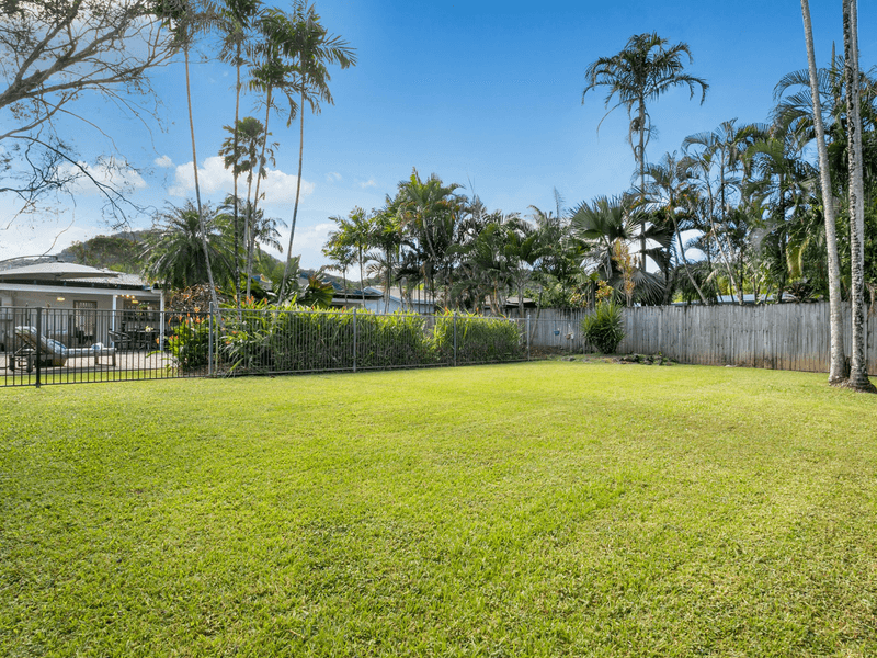 44 Loridan Drive, BRINSMEAD, QLD 4870