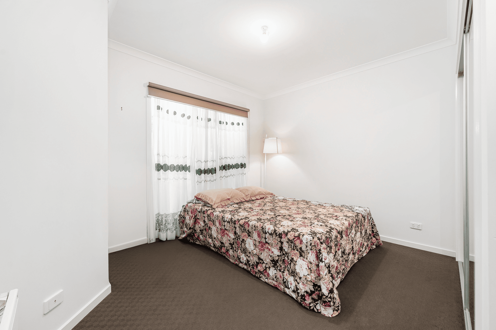 4/3 Scarborough Crescent, Harkness, VIC 3337