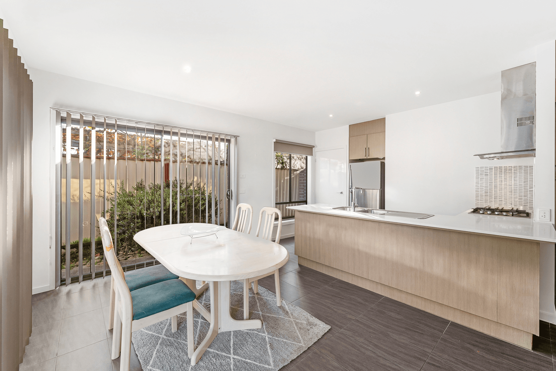 4/3 Scarborough Crescent, Harkness, VIC 3337