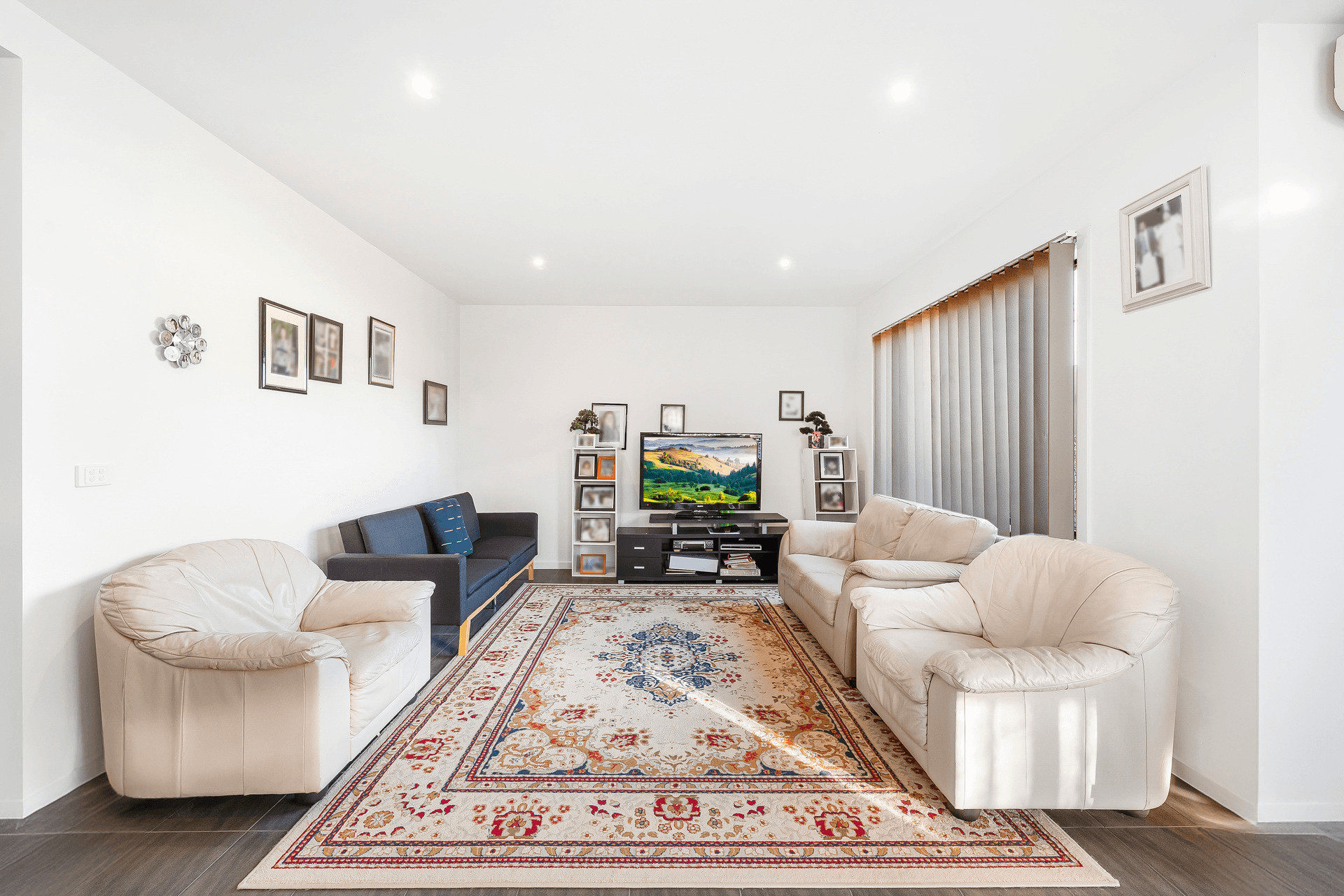 4/3 Scarborough Crescent, Harkness, VIC 3337