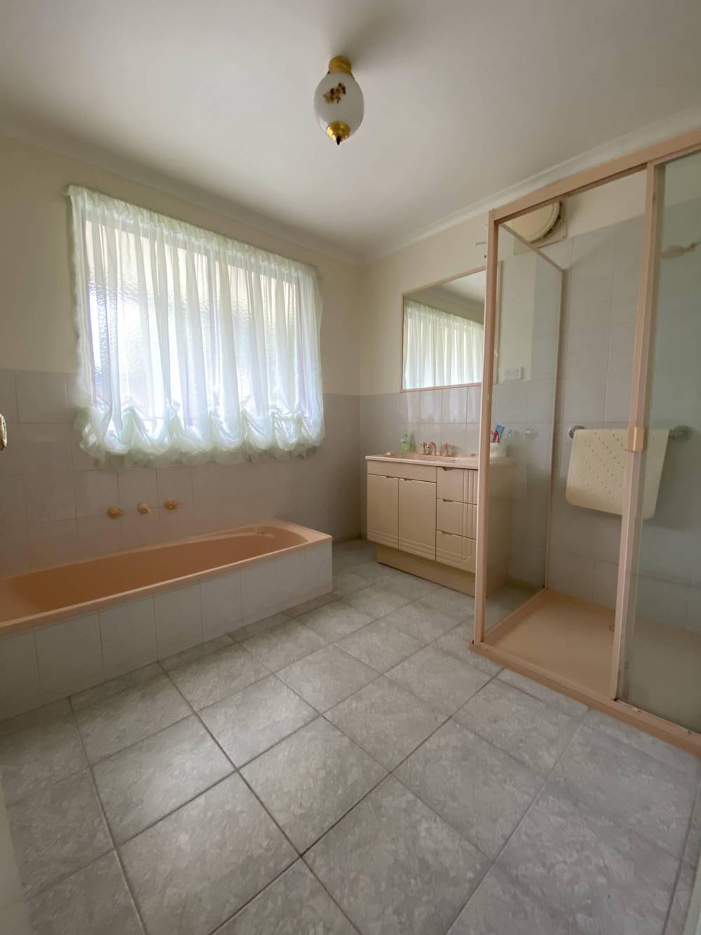 97 Fifth Avenue, PARADISE BEACH, VIC 3851