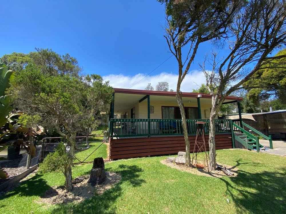 97 Fifth Avenue, PARADISE BEACH, VIC 3851