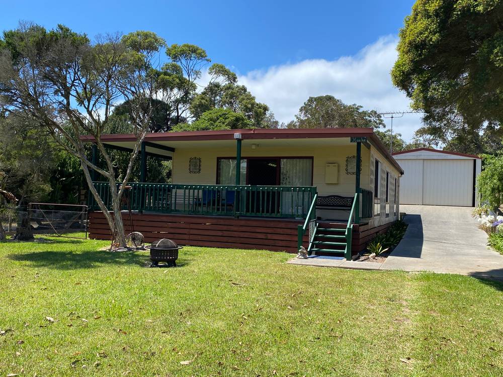 97 Fifth Avenue, PARADISE BEACH, VIC 3851