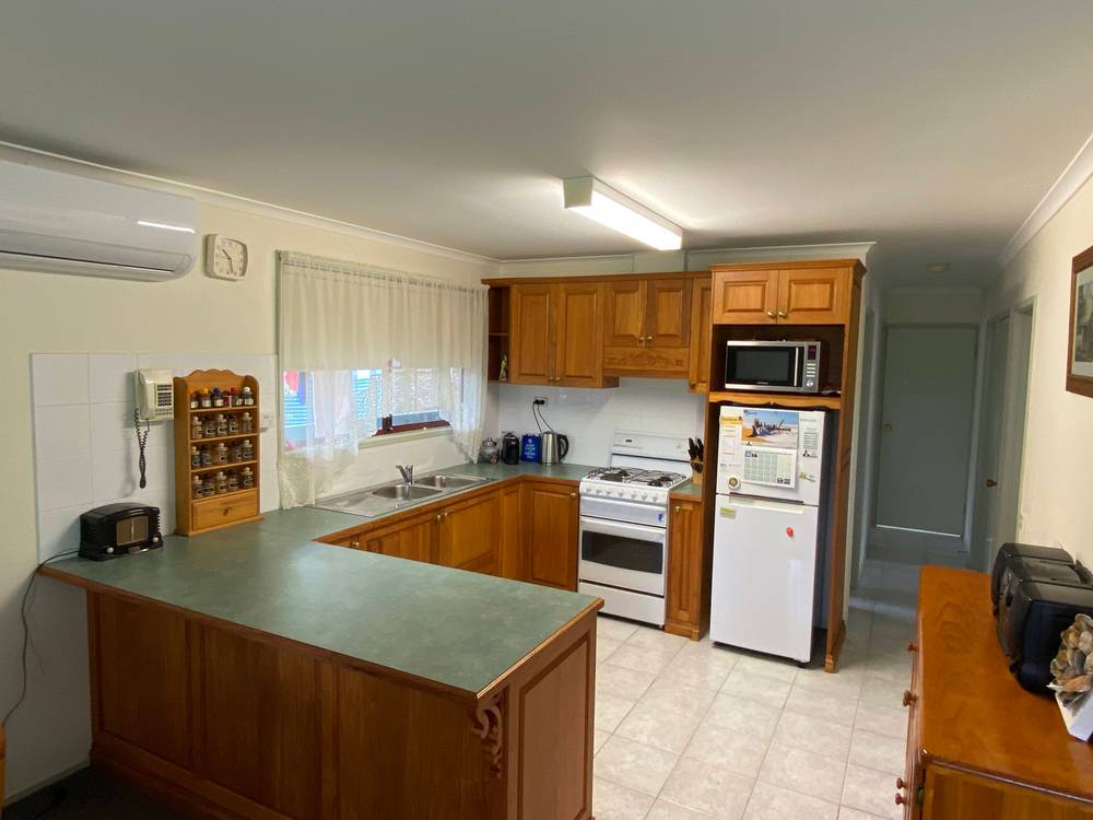 97 Fifth Avenue, PARADISE BEACH, VIC 3851