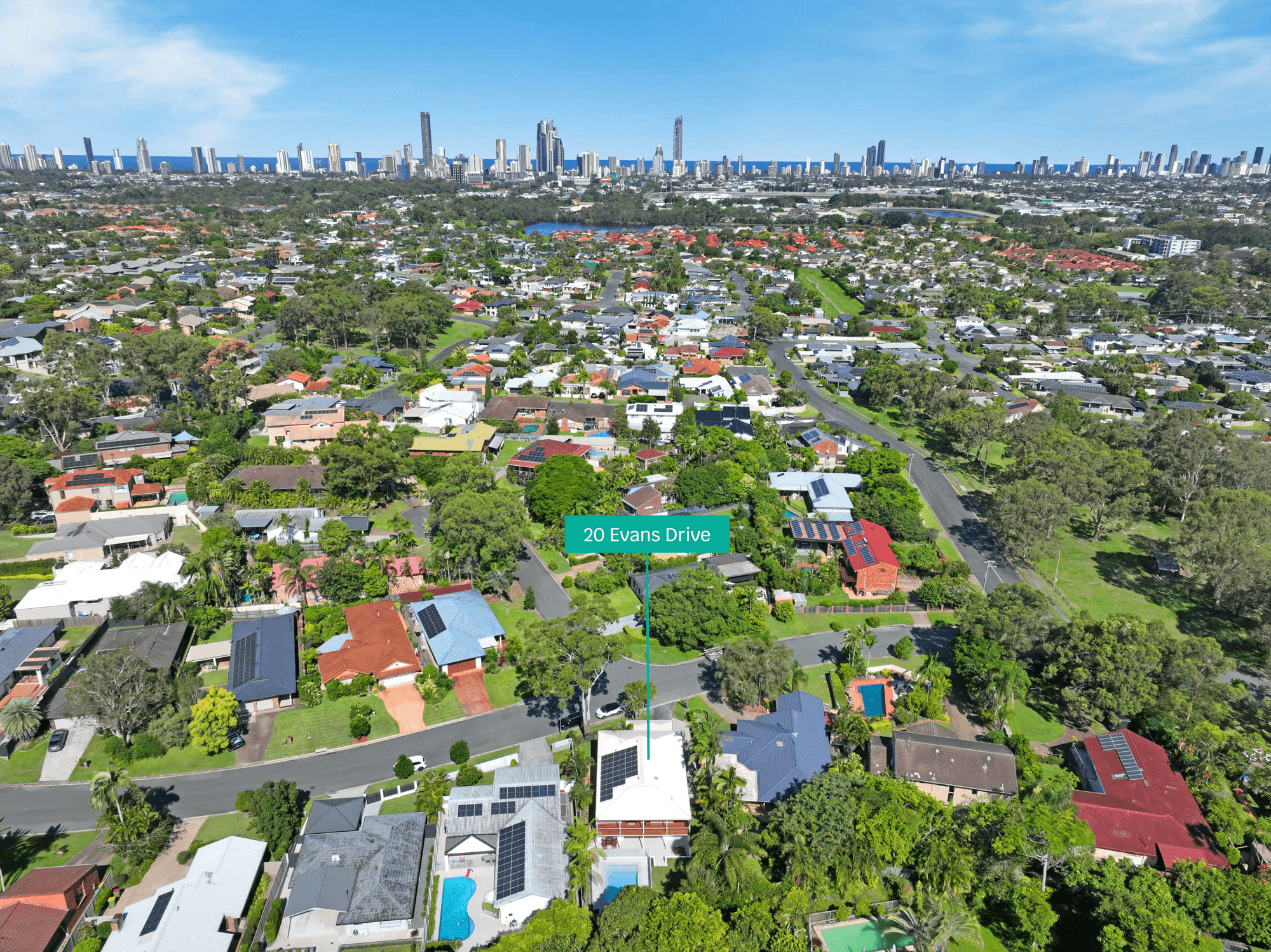 20 Evans Drive, BENOWA, QLD 4217