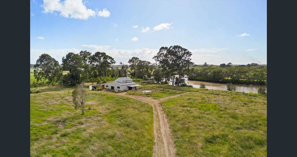 105 Schmidt Road, EAGLEBY, QLD 4207