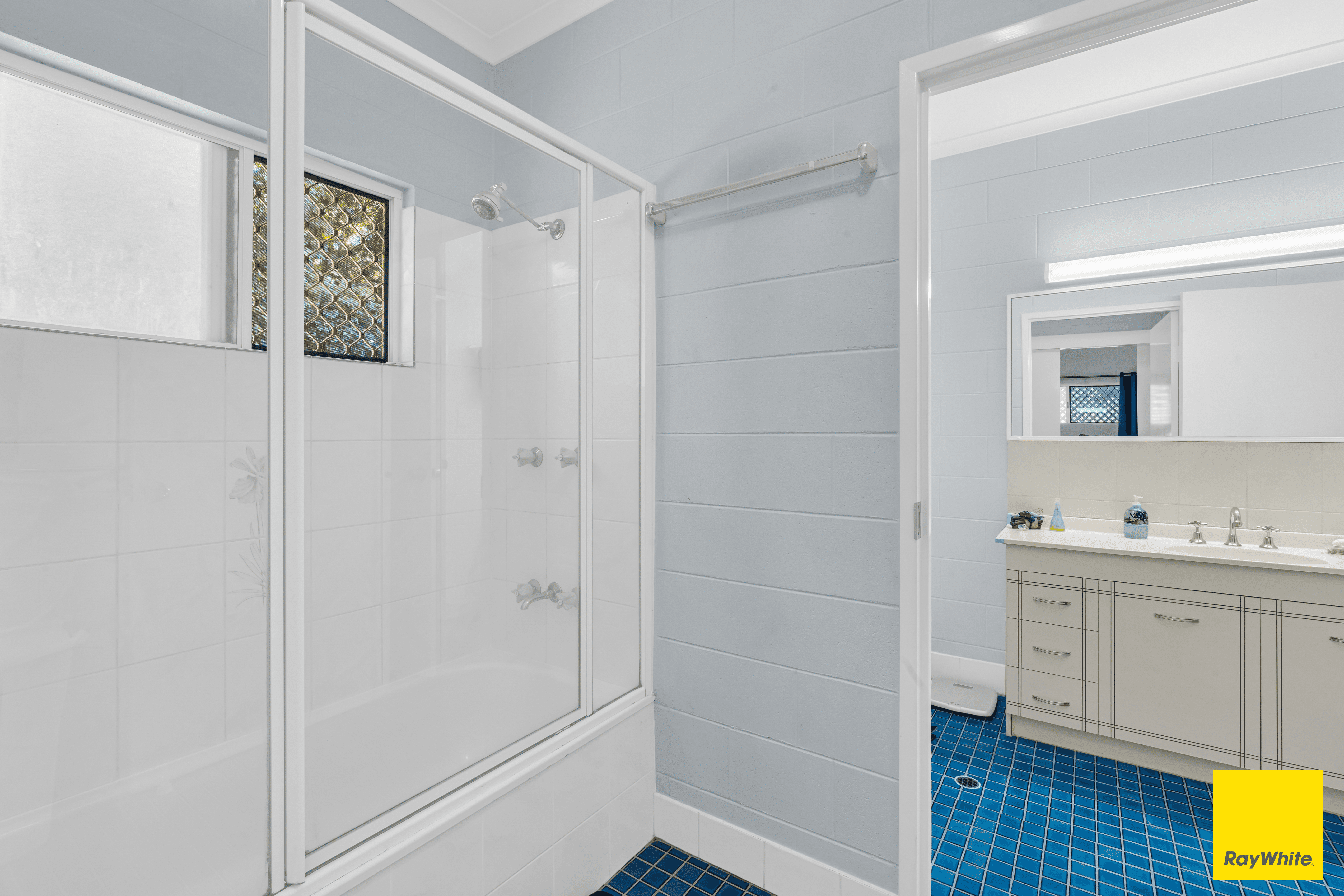 41-47 Reynolds Road, OAK BEACH, QLD 4877