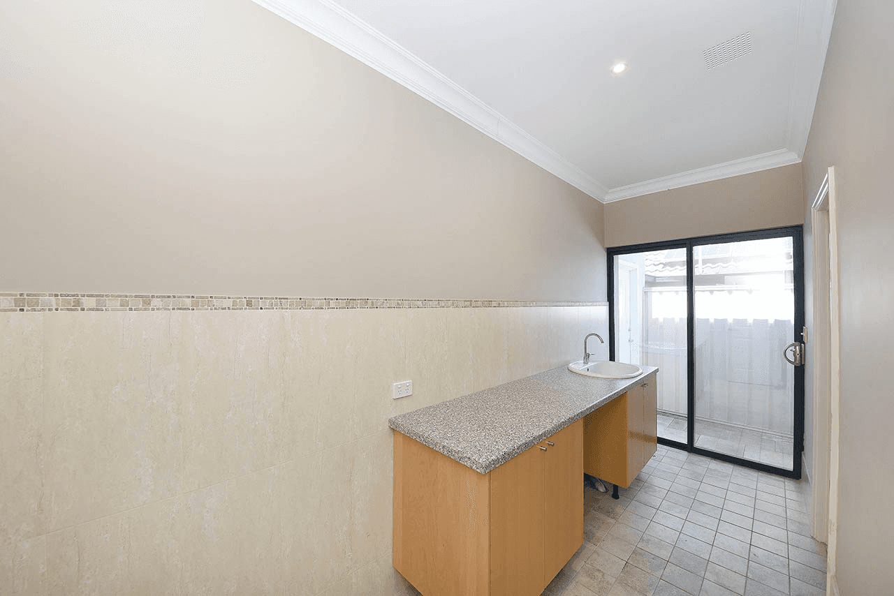 6 Masthead Close, Jindalee, WA 6036