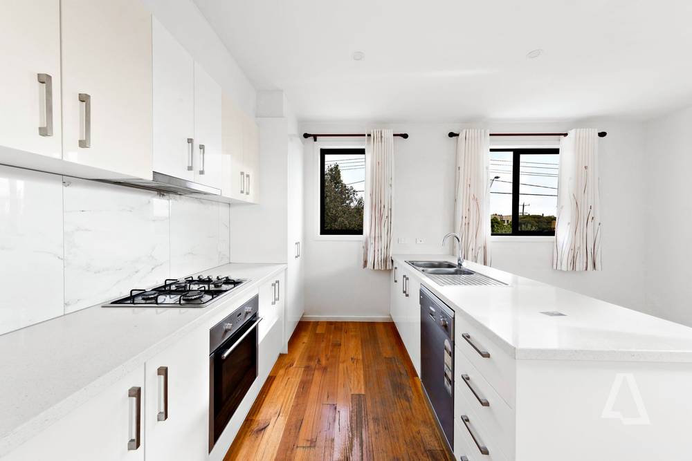2/116 Ballarat Road, Maidstone, VIC 3012