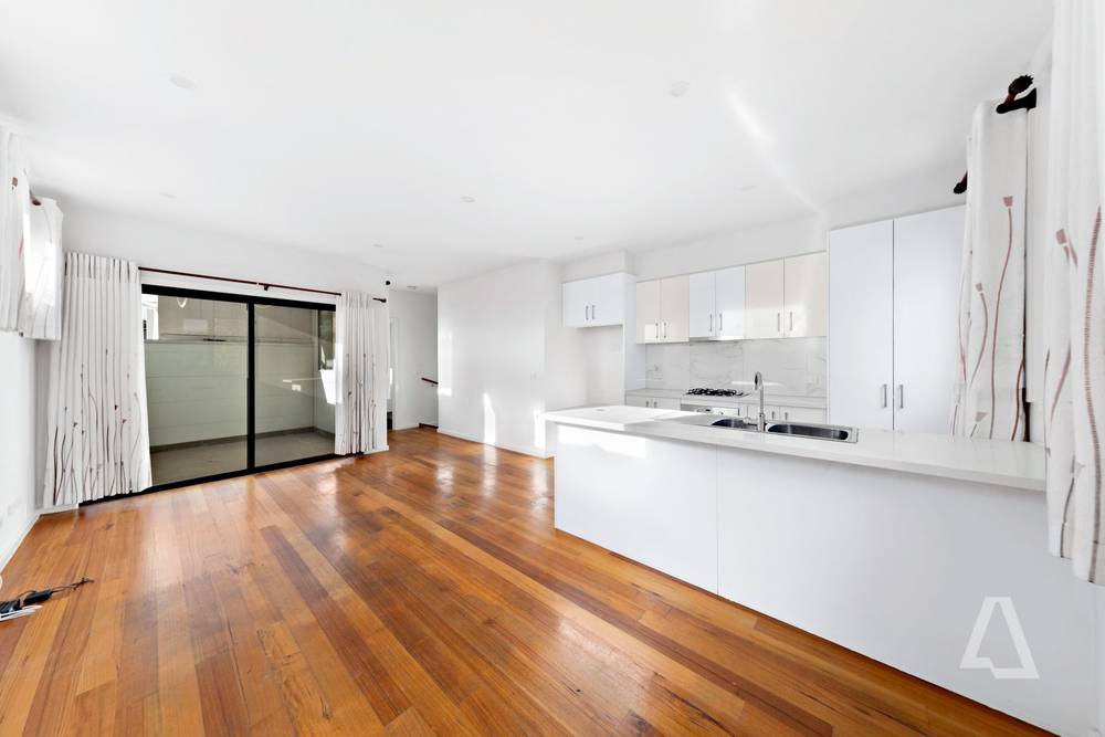 2/116 Ballarat Road, Maidstone, VIC 3012