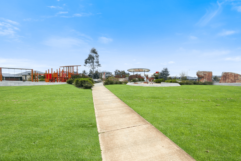 104 Heybridge Street, Clyde, VIC 3978