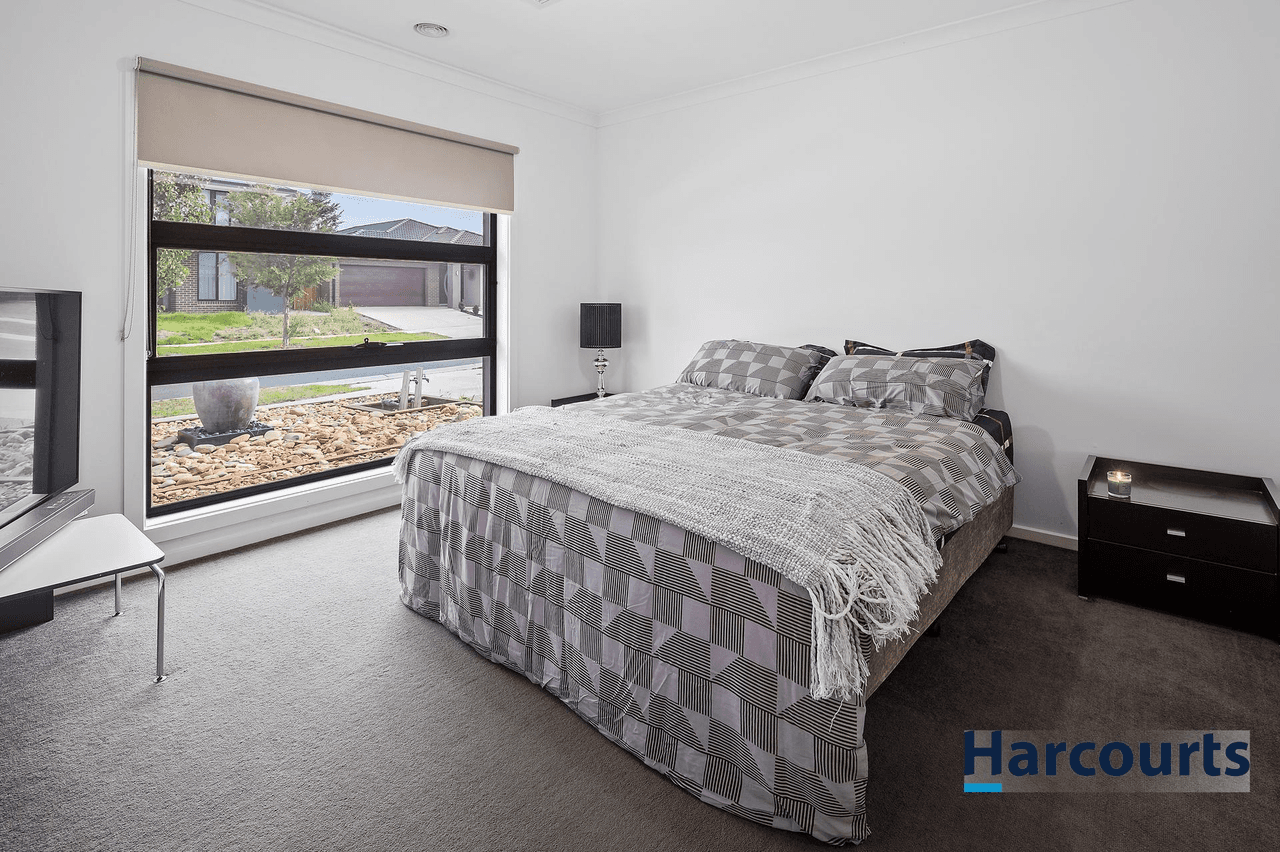 104 Heybridge Street, Clyde, VIC 3978