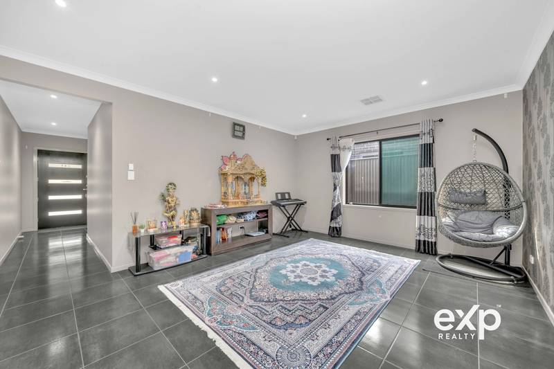 30 Highland Circuit, Blakeview, SA 5114