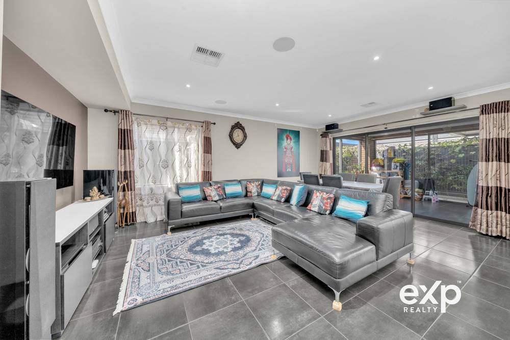 30 Highland Circuit, Blakeview, SA 5114