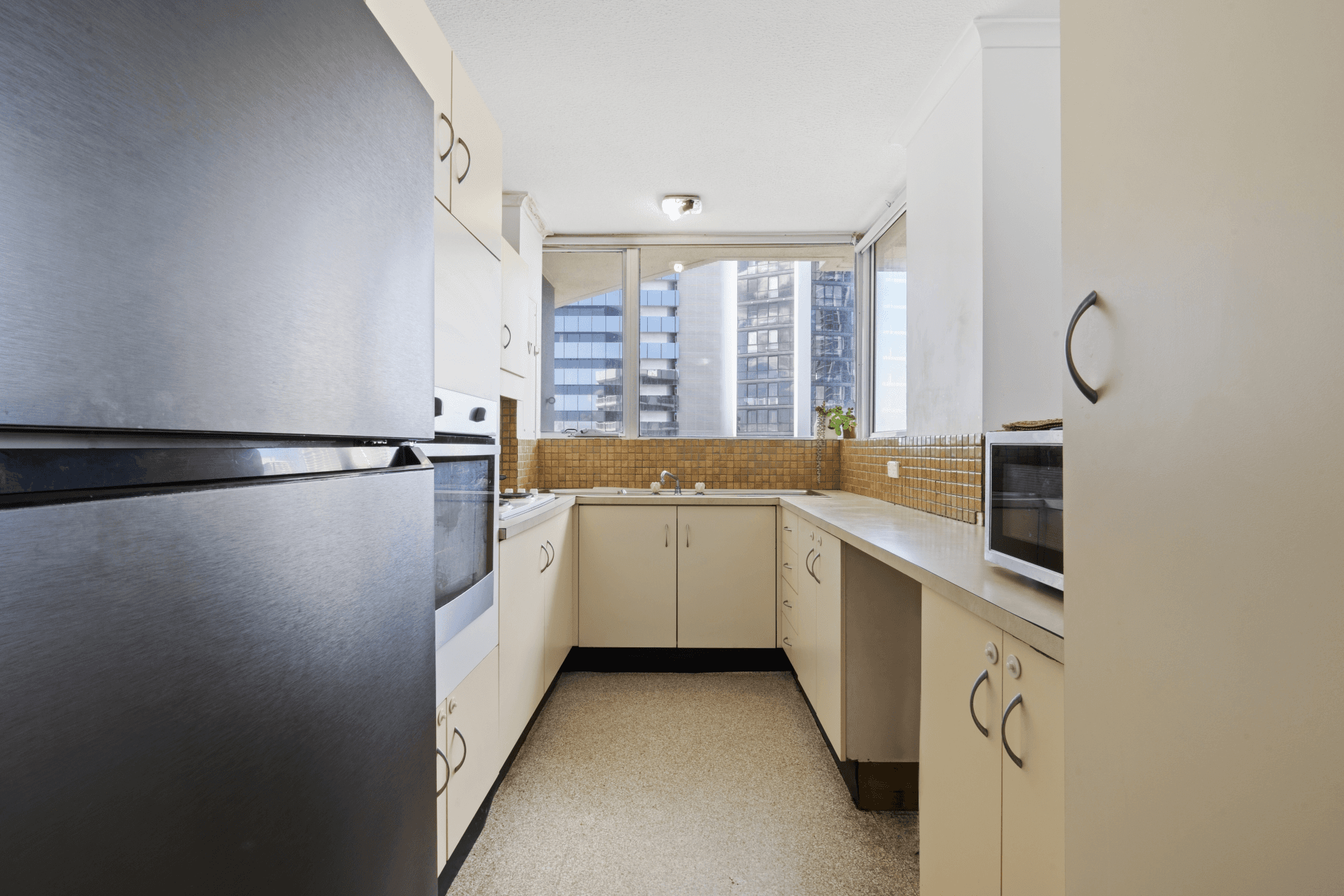 46/63 Cavill Avenue, SURFERS PARADISE, QLD 4217