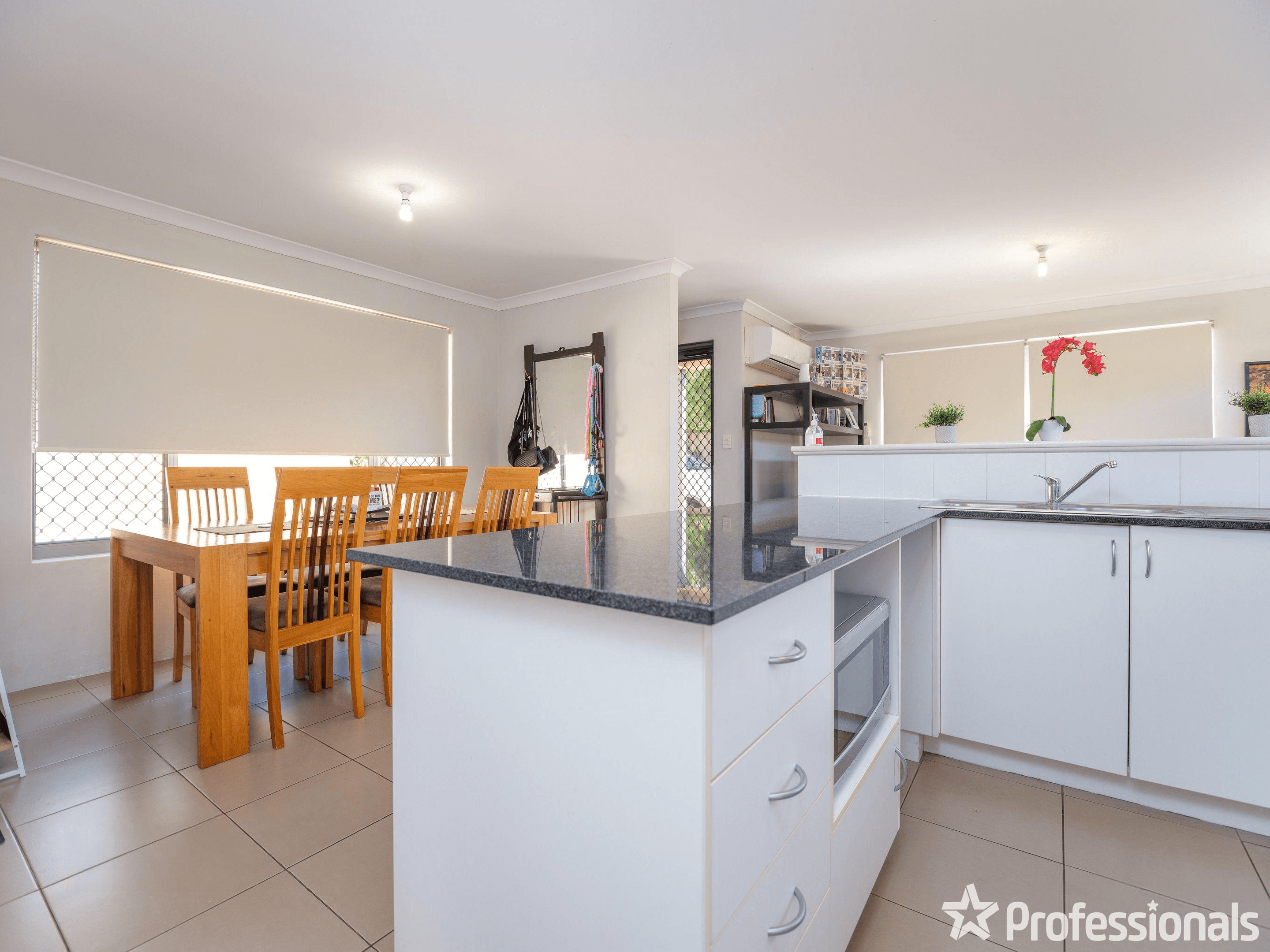 4/4 George Street, MIDLAND, WA 6056