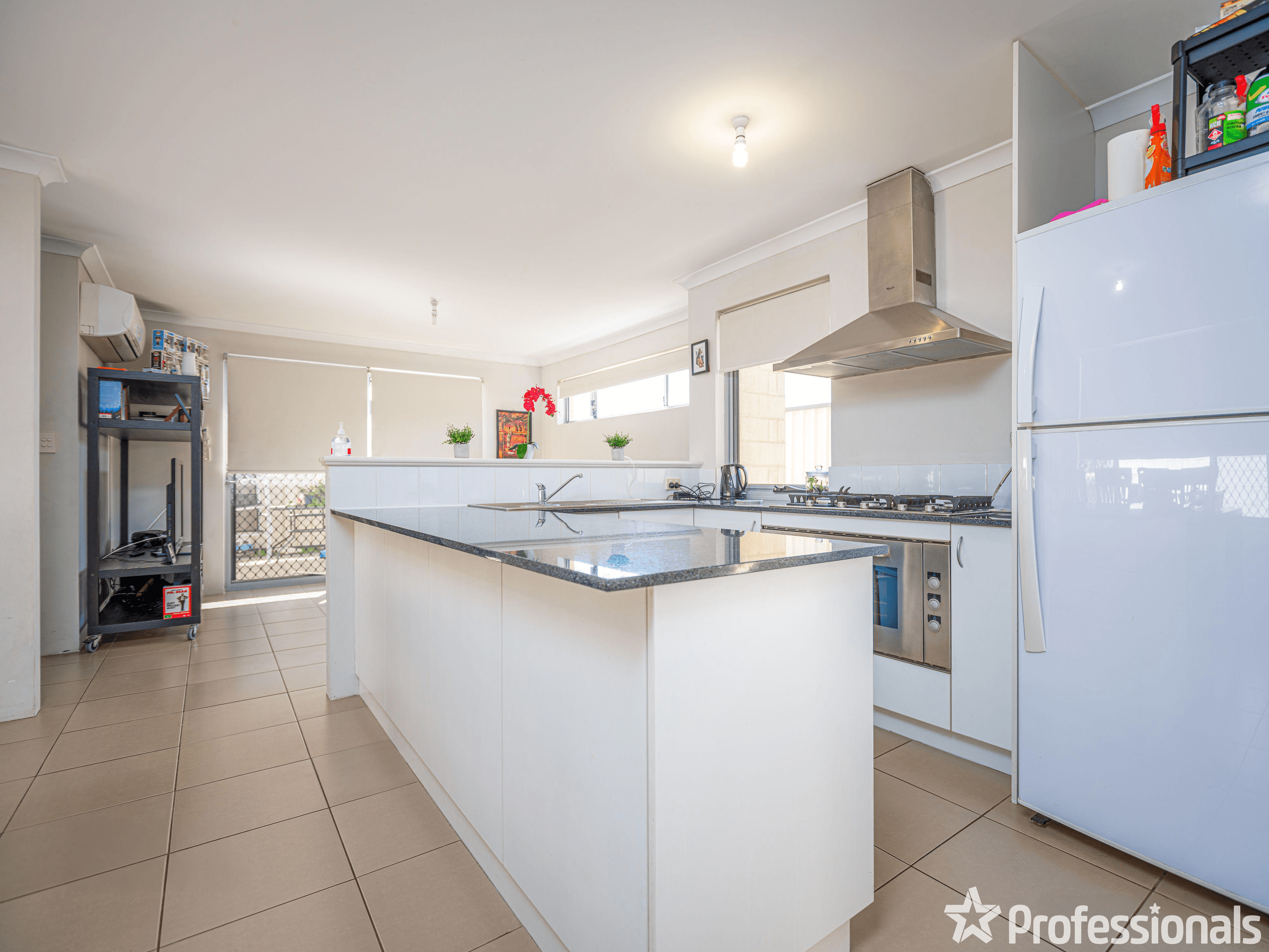 4/4 George Street, MIDLAND, WA 6056