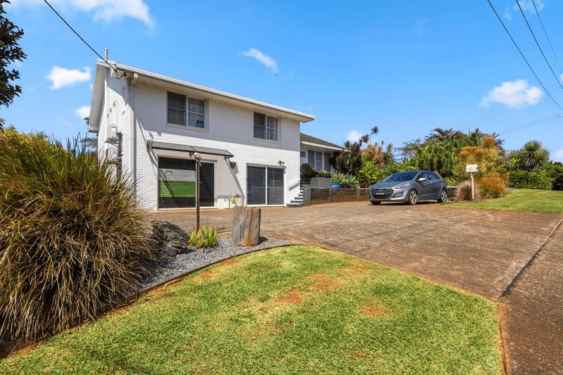 42 Kennedy Drive, PORT MACQUARIE, NSW 2444