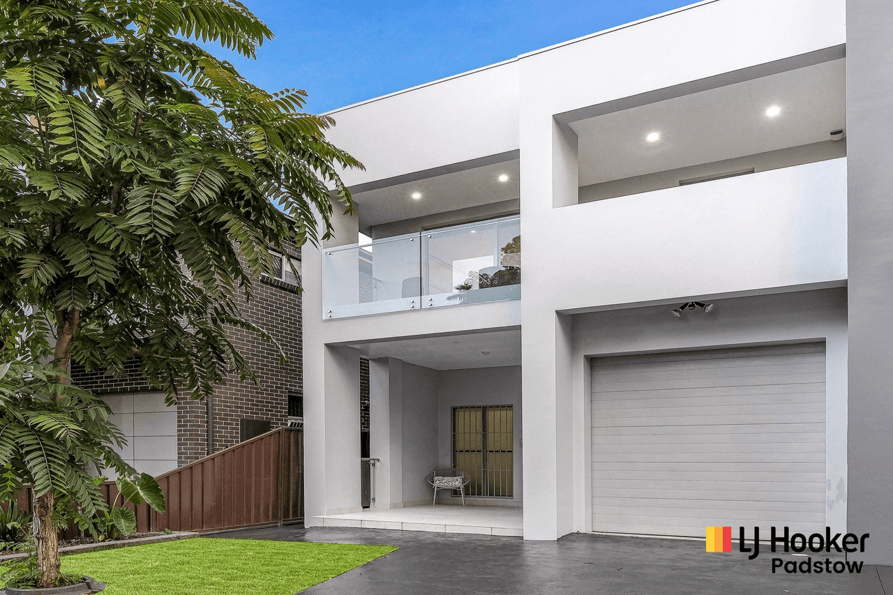 31 Tompson Road, REVESBY, NSW 2212