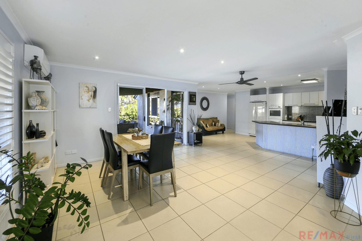 4 Tigerlily Court, Little Mountain, QLD 4551