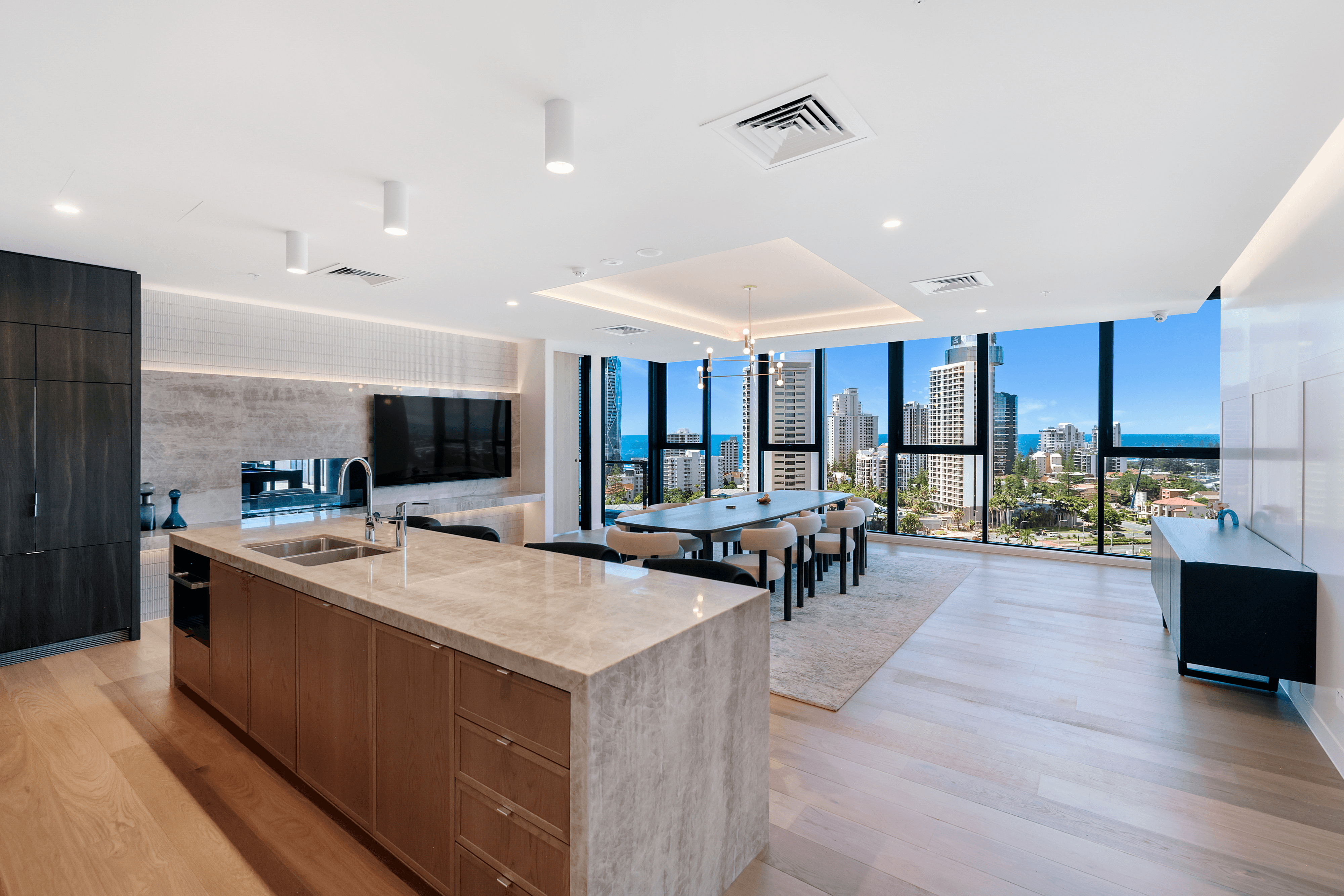 508/15-17 Cannes Avenue, SURFERS PARADISE, QLD 4217