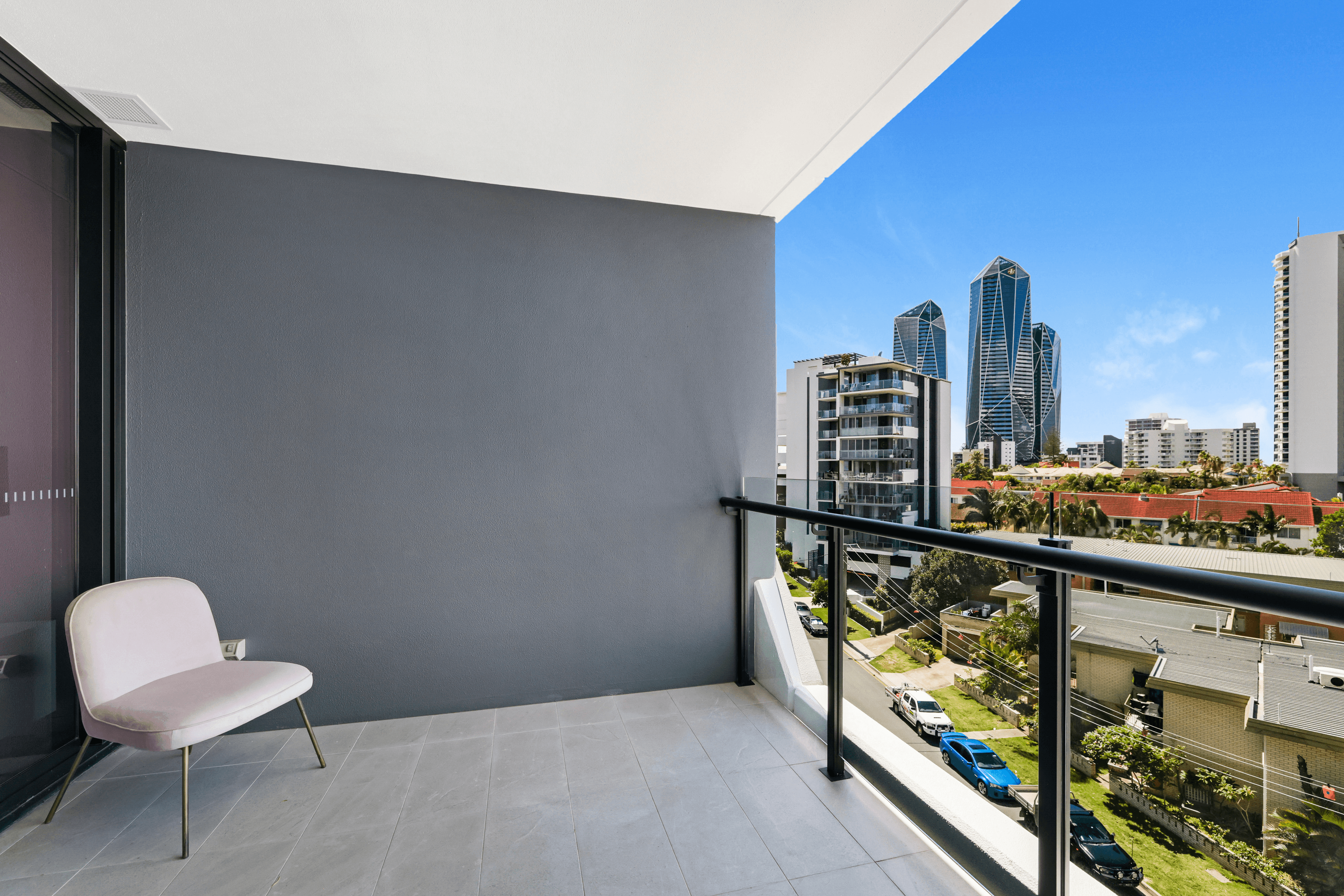 508/15-17 Cannes Avenue, SURFERS PARADISE, QLD 4217