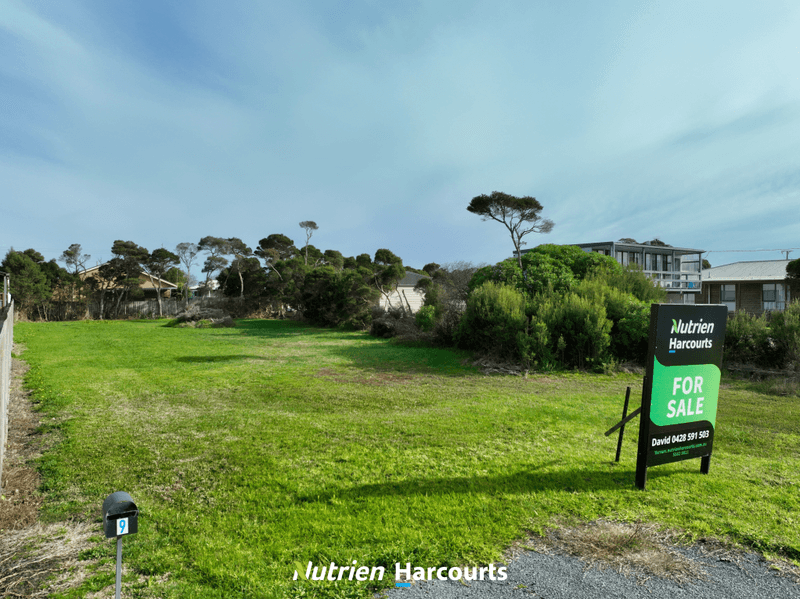 9 Queen Street, PORT ALBERT, VIC 3971