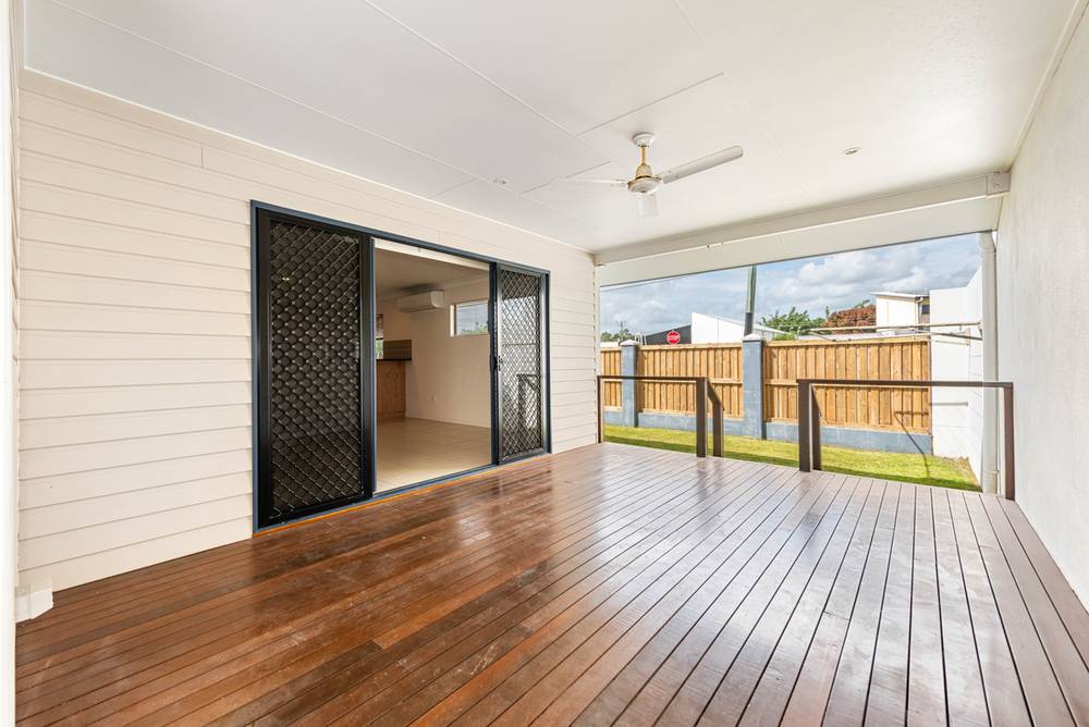 1/15 High Street, WALKERSTON, QLD 4751