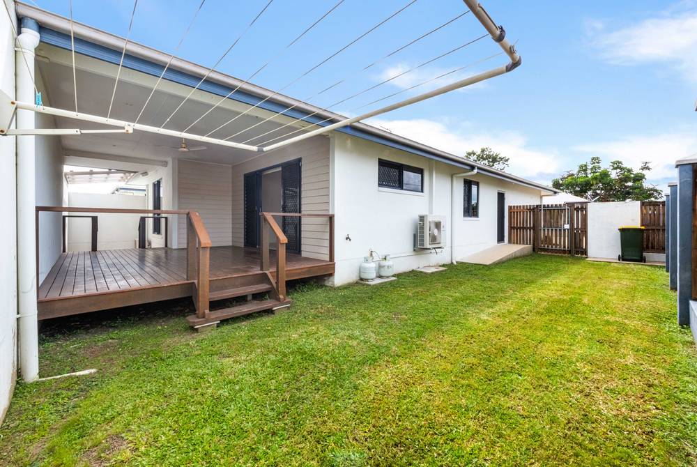 1/15 High Street, WALKERSTON, QLD 4751