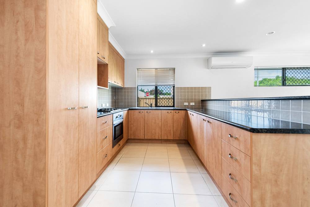 1/15 High Street, WALKERSTON, QLD 4751