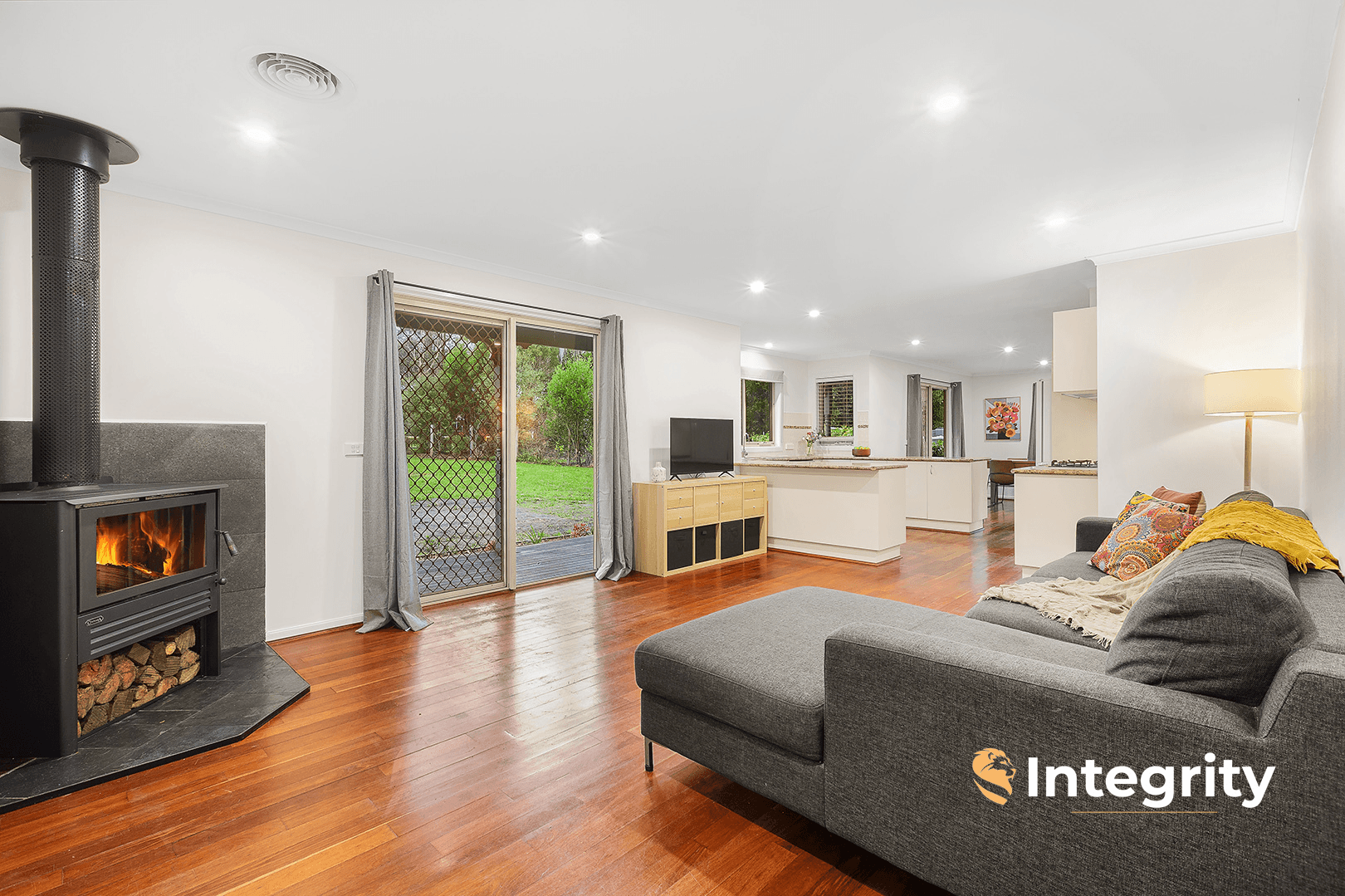 11 Sycamore Grove, Kinglake, VIC 3763