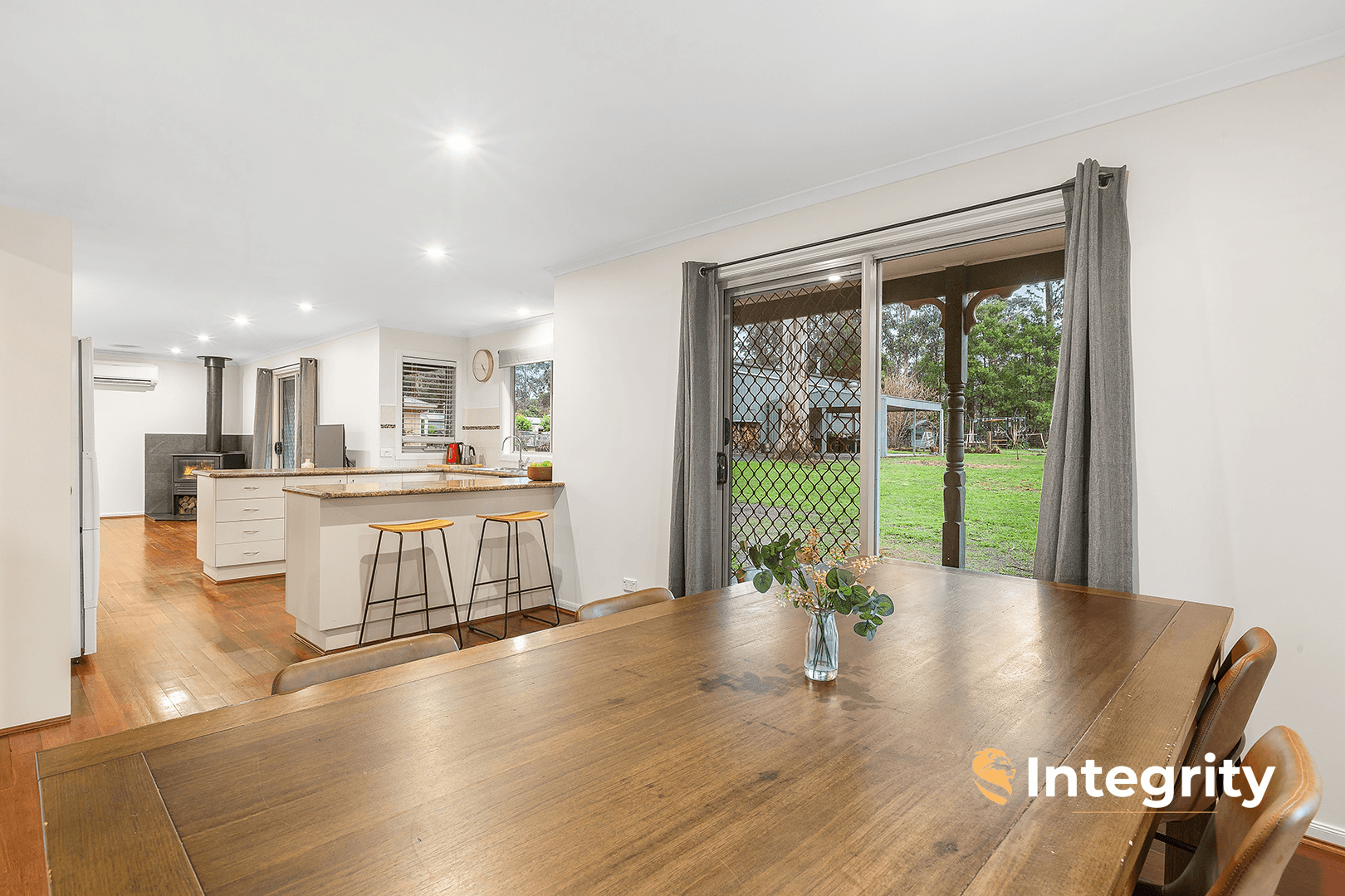 11 Sycamore Grove, Kinglake, VIC 3763