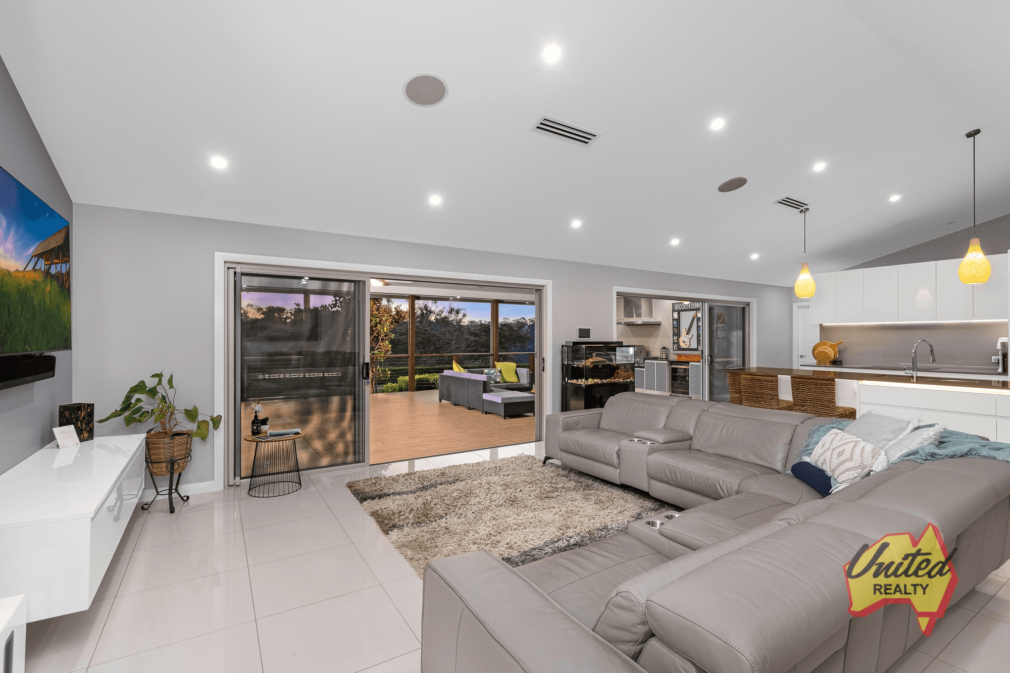 15 Picton Road, Picton, NSW 2571