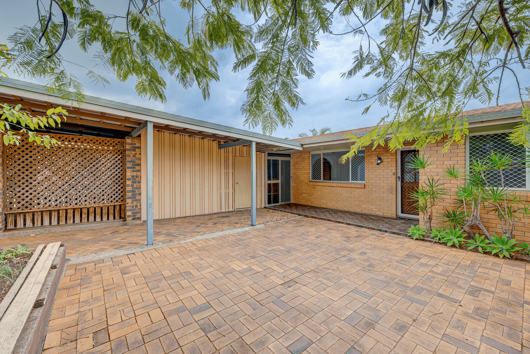 19 Newhaven Court, AVOCA, QLD 4670